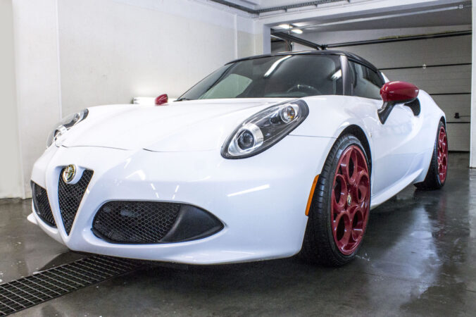 Alfa 4C - tuning/obszywanie wnętrza
